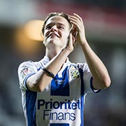 170929 IFK Göteborgs August Erlingmark tackar publiken efter den allsvenska fotbollsmatchen mellan IFK Göteborg och Sirius den 29 september 2017 i Göteborg. Foto: Michael Erichsen / BILDBYRÅN / Cop 89