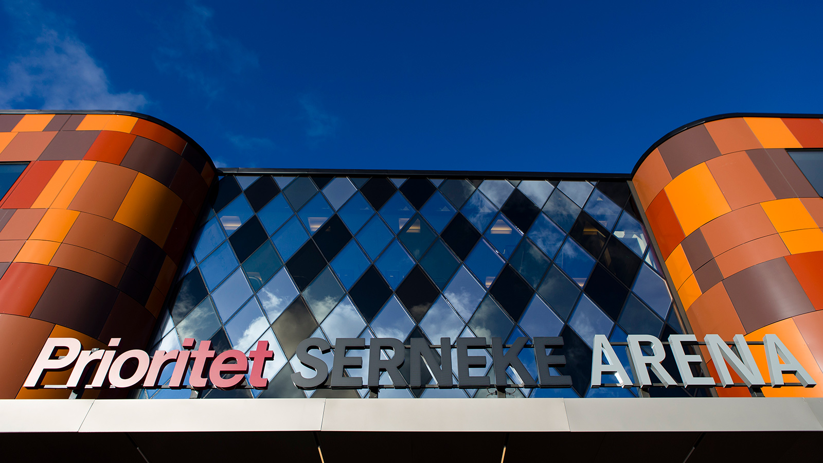 160214 Prioritet Serneke Arena exteriört innan en träningsmatch i fotboll mellan IFK Göteborg och Stabaek den 14 februari 2016 i Göteborg.